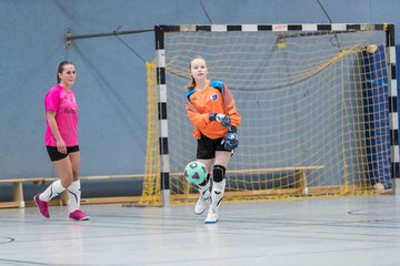 Bild 602 - B-Juniorinnen 2 Loewinnen Cup